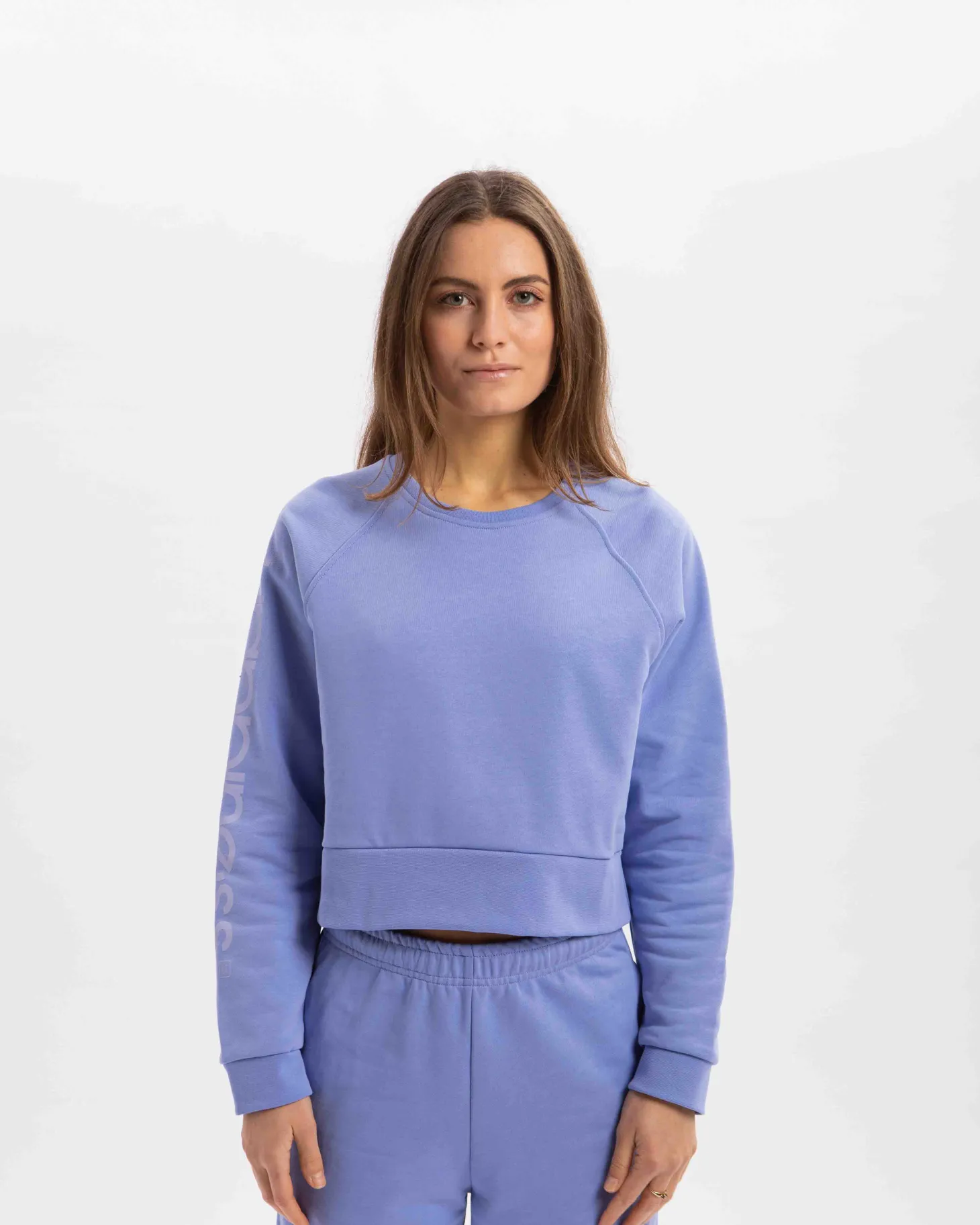 crop_donna_essential_3.webp Crop Donna Essential