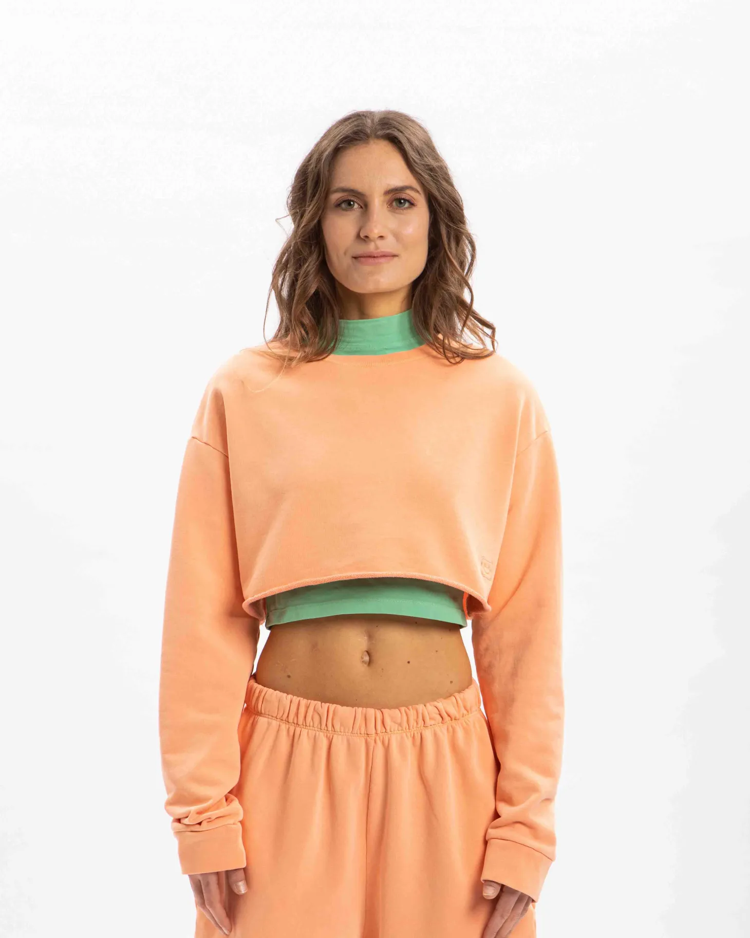 crop_mimi_donna_basic_1.webp Crop Mimi Donna Basic